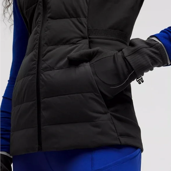 Women's Black Puffer Vest - Picture 3 of 8